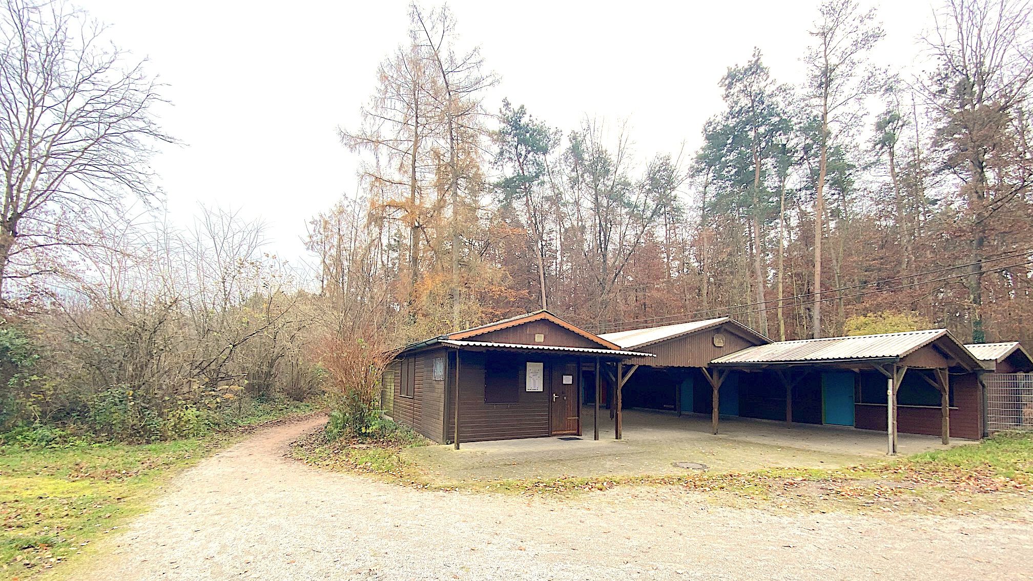 Unser Vereinshaus im Herbst